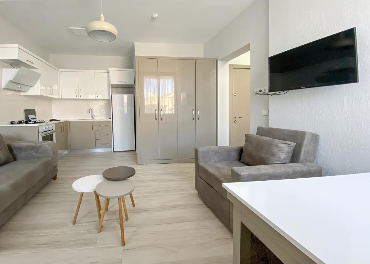Azize Aparthotel
